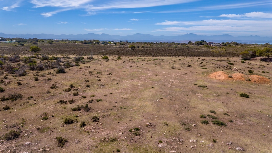 5 Bedroom Property for Sale in Hartenbos Central Western Cape